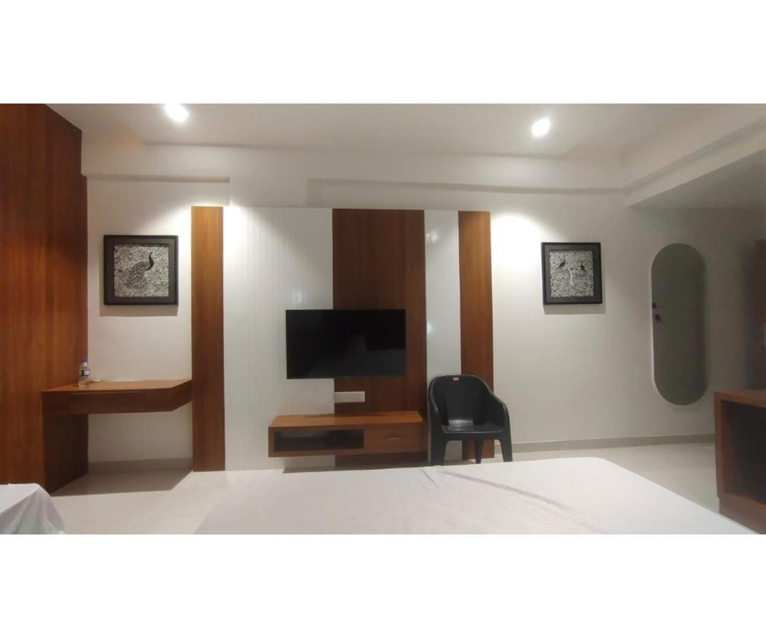 Lords Eco Inn, Ambaji エクステリア 写真