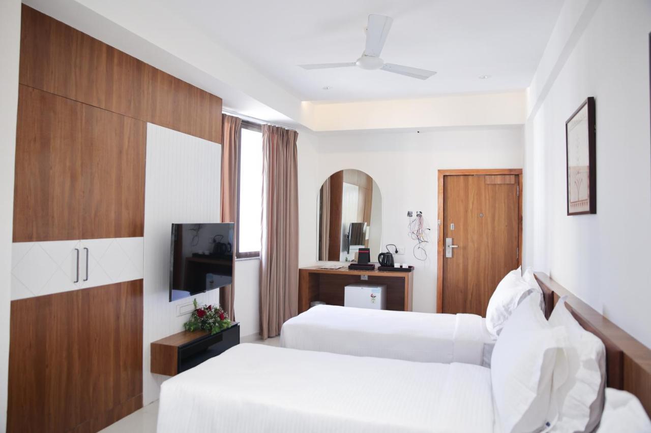 Lords Eco Inn, Ambaji エクステリア 写真