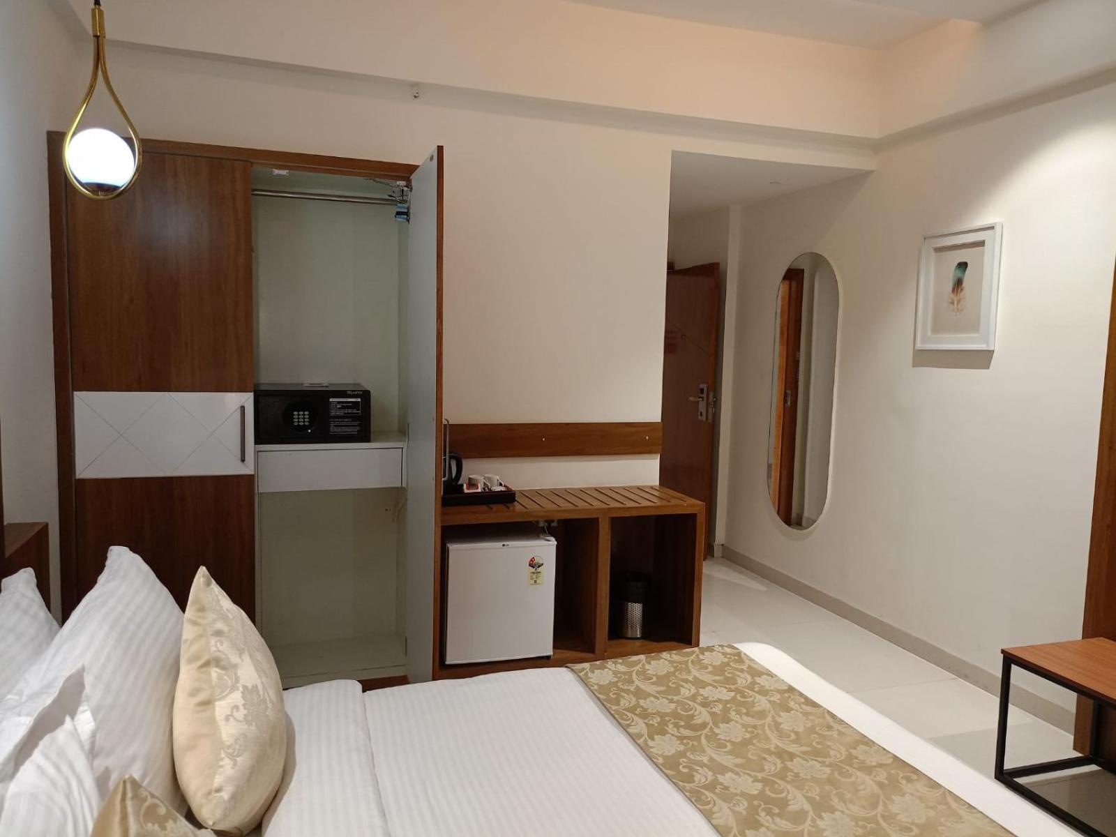 Lords Eco Inn, Ambaji エクステリア 写真