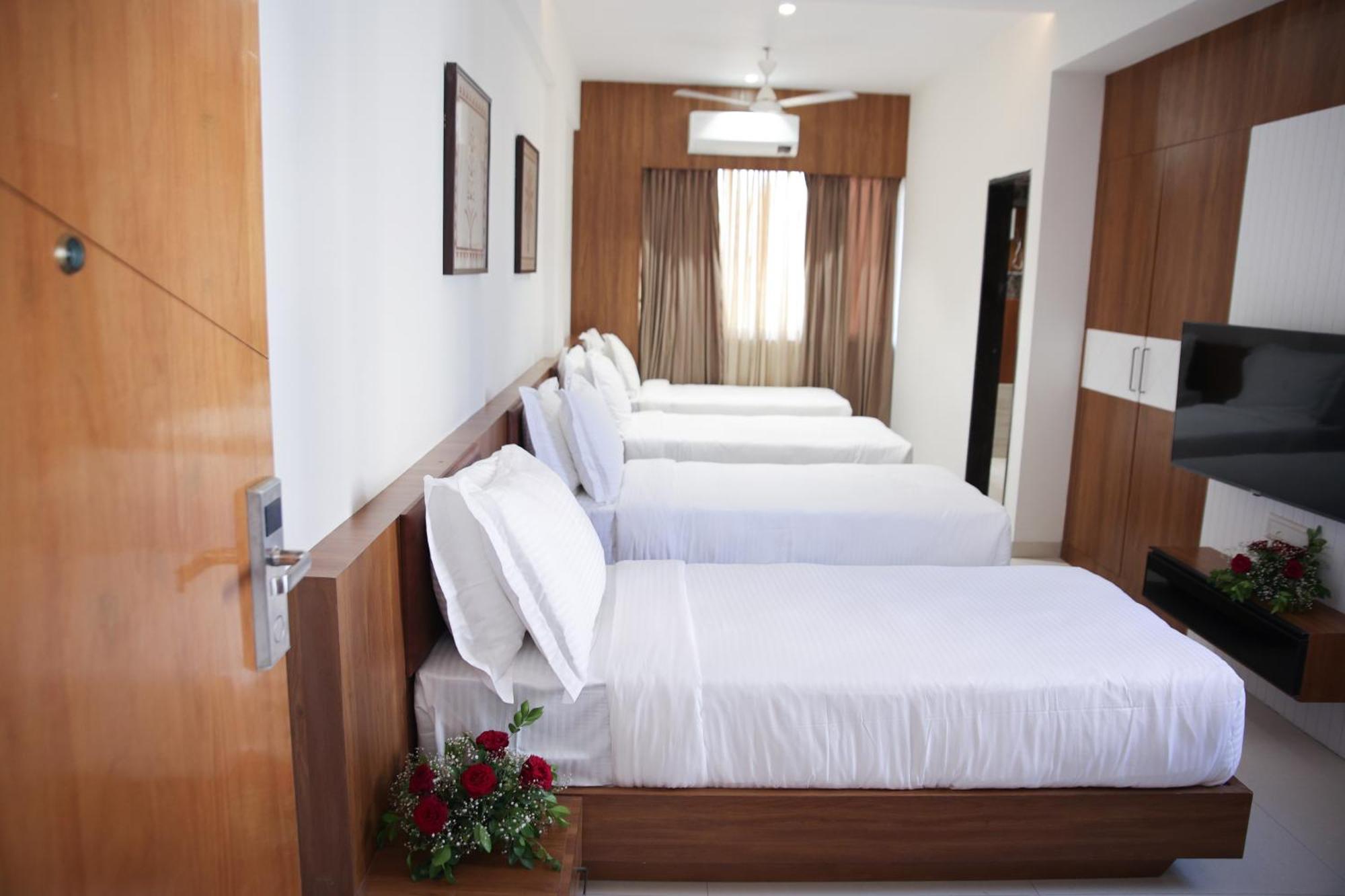 Lords Eco Inn, Ambaji エクステリア 写真