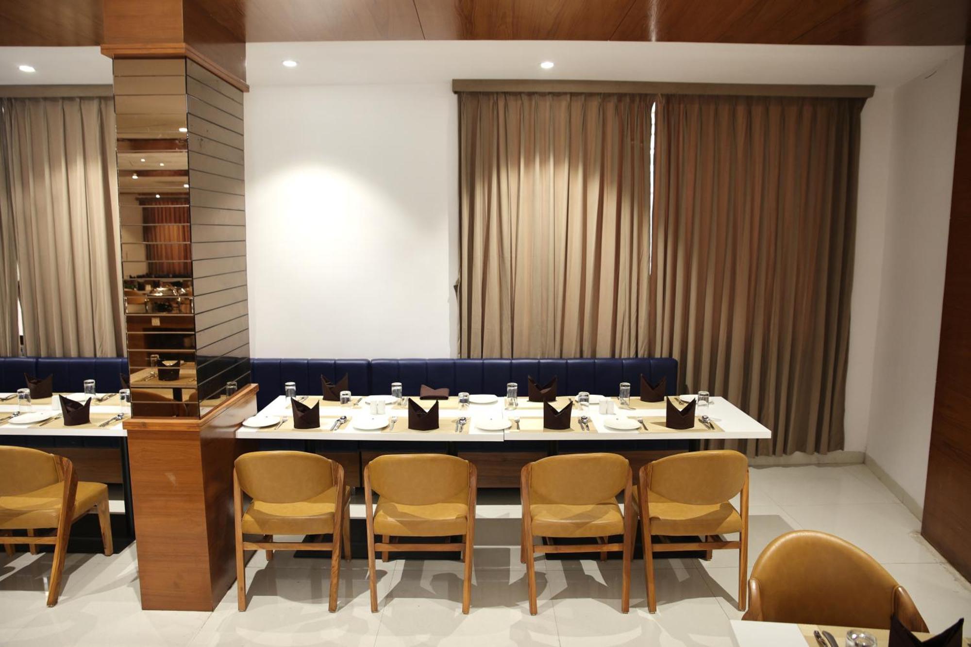 Lords Eco Inn, Ambaji エクステリア 写真